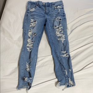 Curvy super ripped American Eagle jeans